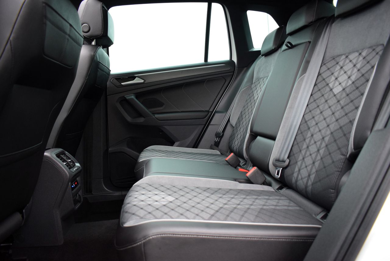 Volkswagen Tiguan R Line 2.0 TDI 4Motion 150cv DSG 5p.  - Foto 21