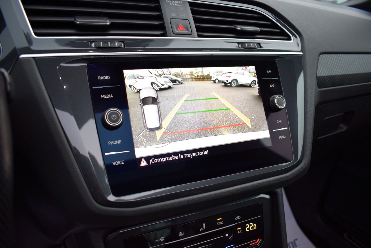 Volkswagen Tiguan R-Line 2.0 TDI 150 cv DSG 5p. - Foto 18