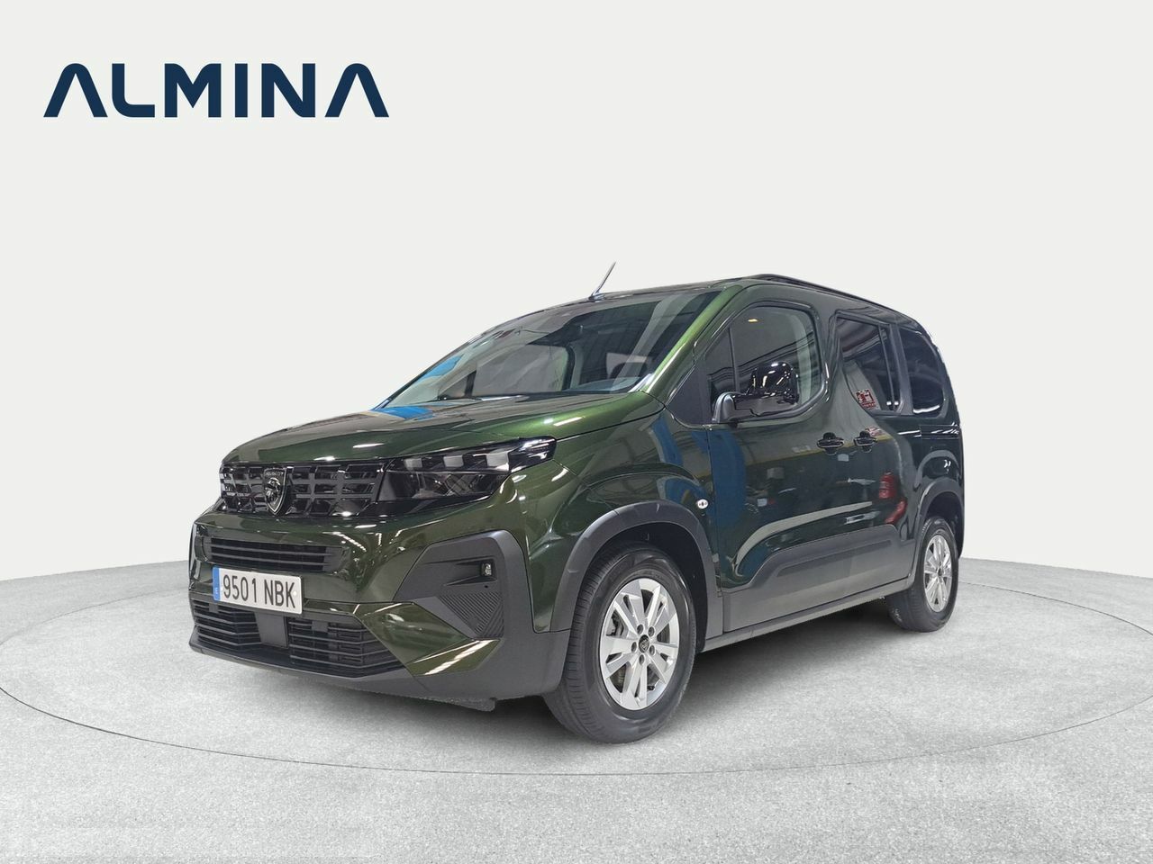 Volante de cuero ajustable citroen c3 aircross  de segunda mano - peugeot rifter 2025 /