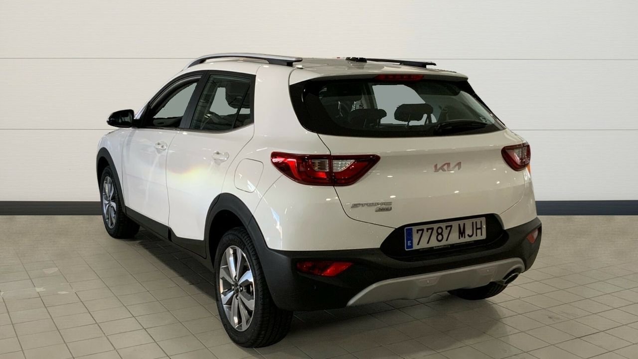 kia stonic 2023 / foto grande (3)
