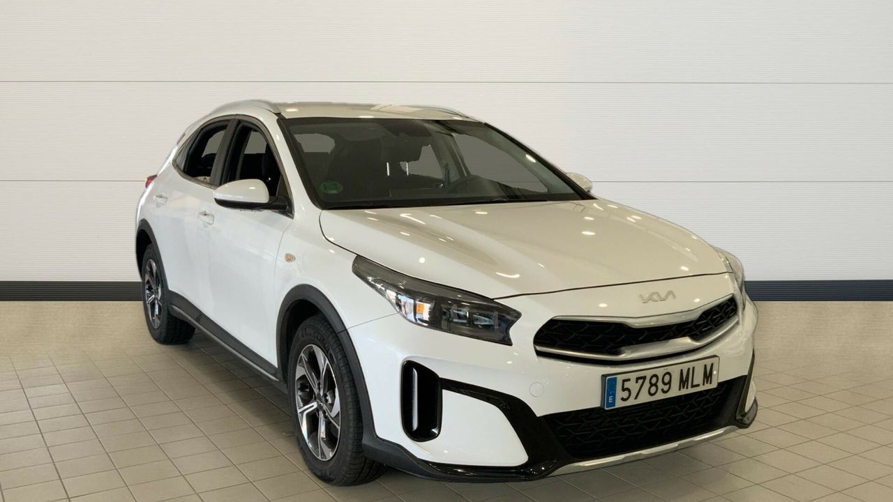 Opel combo manual 2023  de segunda mano - kia xceed 2023 /