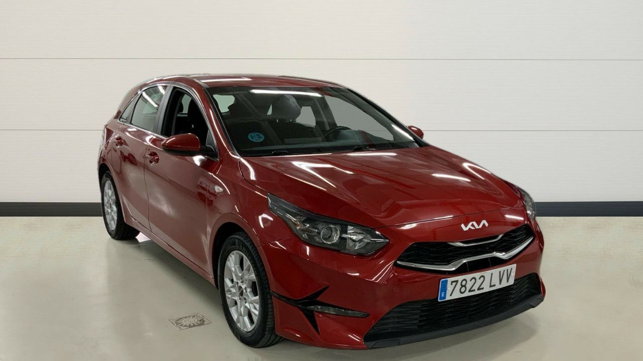 kia ceed 2022 /
