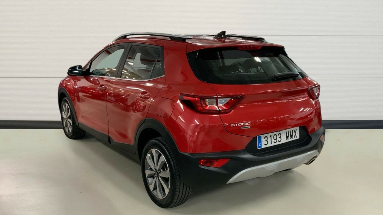 kia stonic 2024 / foto grande (3)