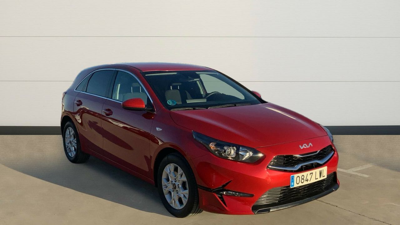 kia ceed 2022 /