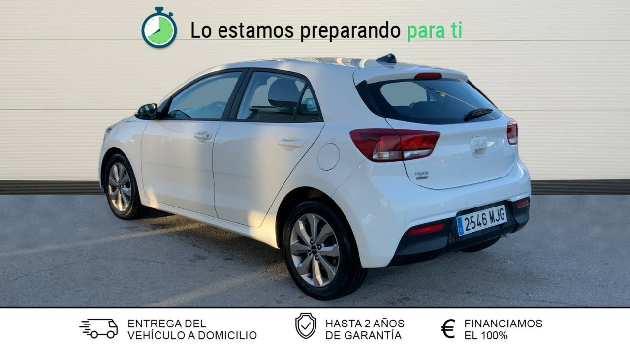 kia rio 2023 / foto grande (2)