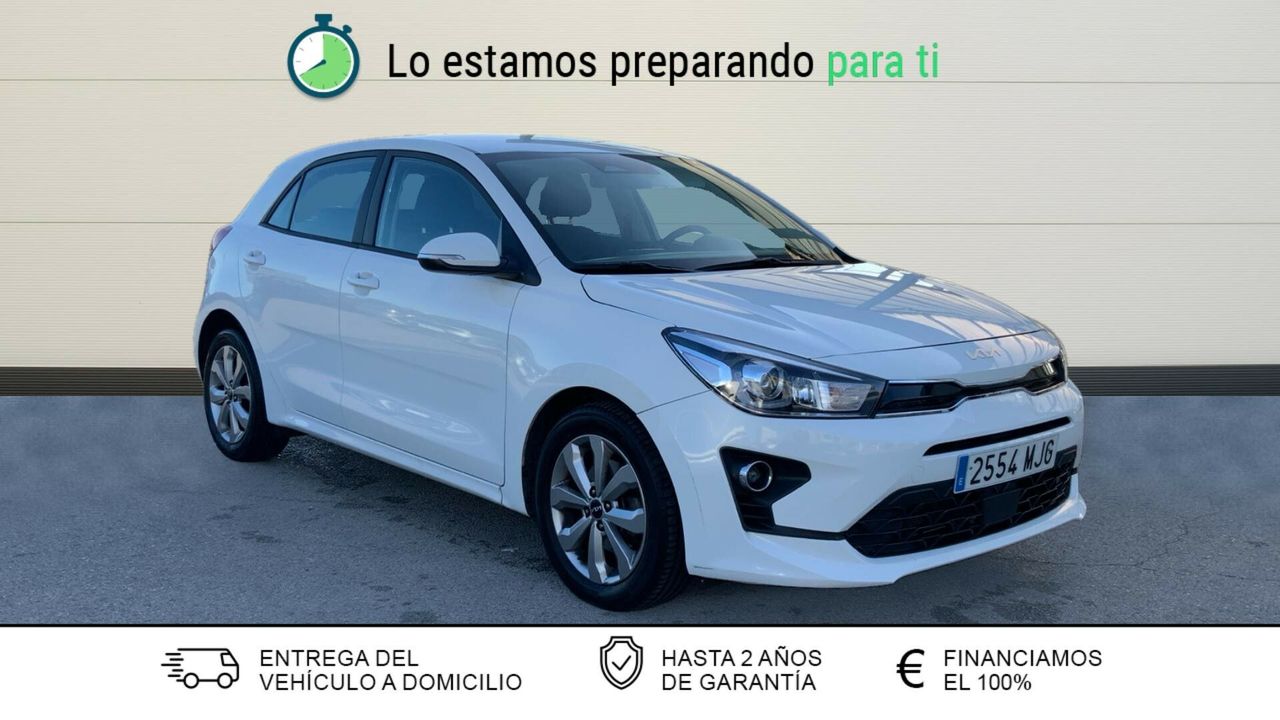 Suzuki vitara 3 puertas  de segunda mano - kia rio 2023 /