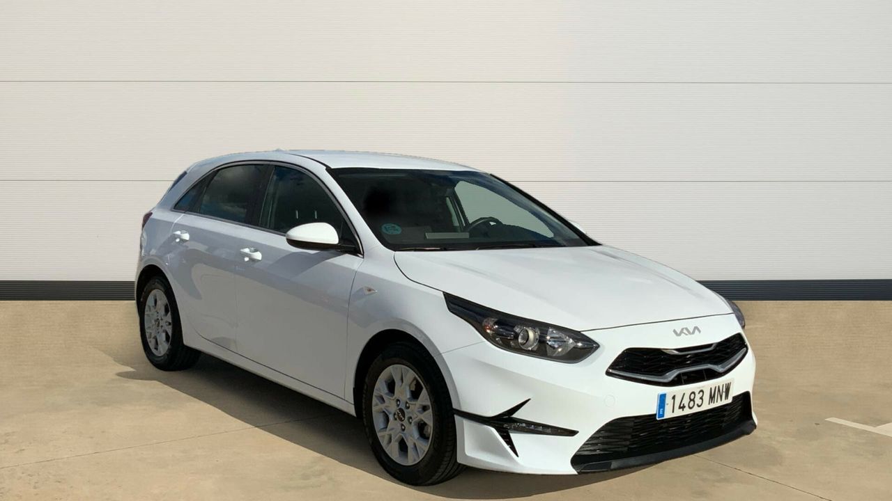 kia ceed 2024 /
