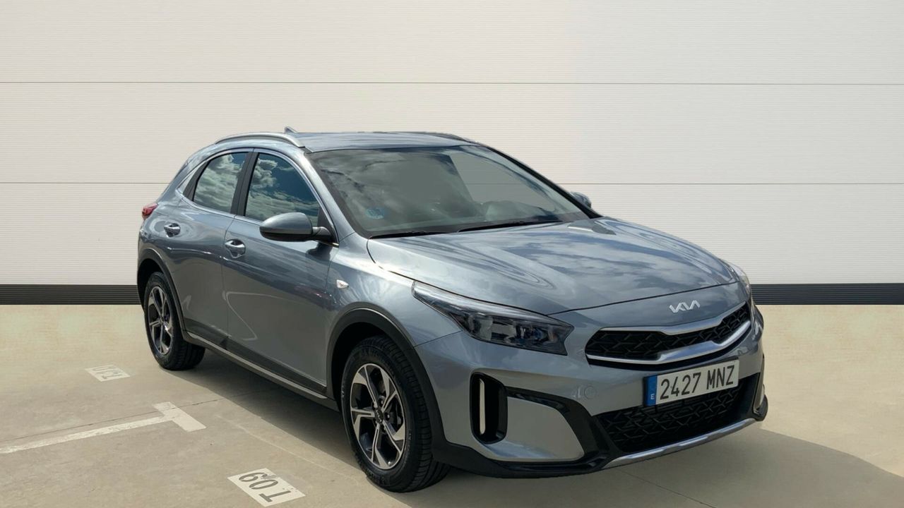 Maquina de chorrear con opcionales  de segunda mano - kia xceed 2024 /