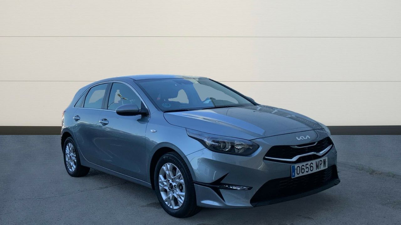 kia ceed 2024 /
