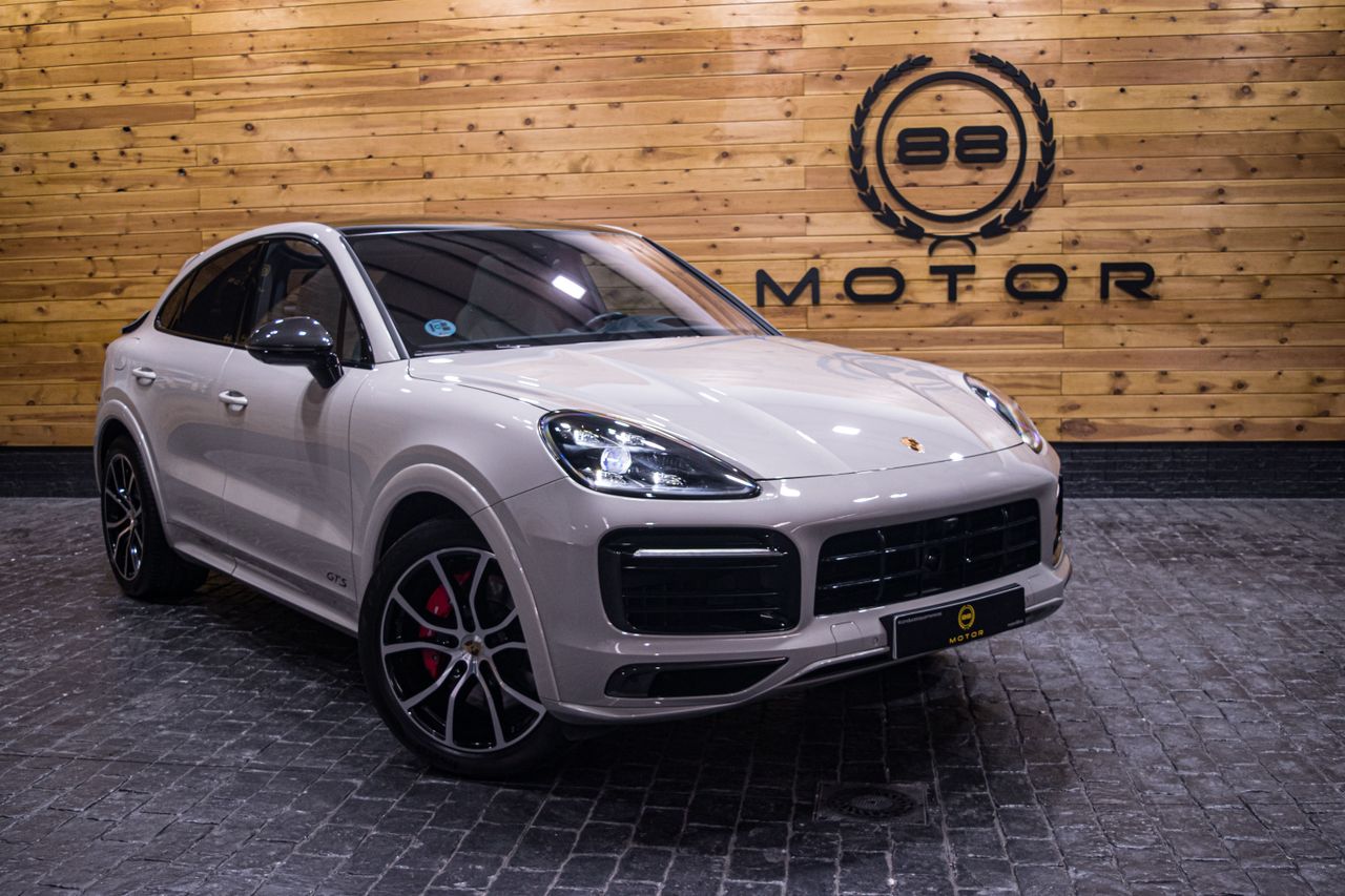 Foto porsche cayenne 2021 /
