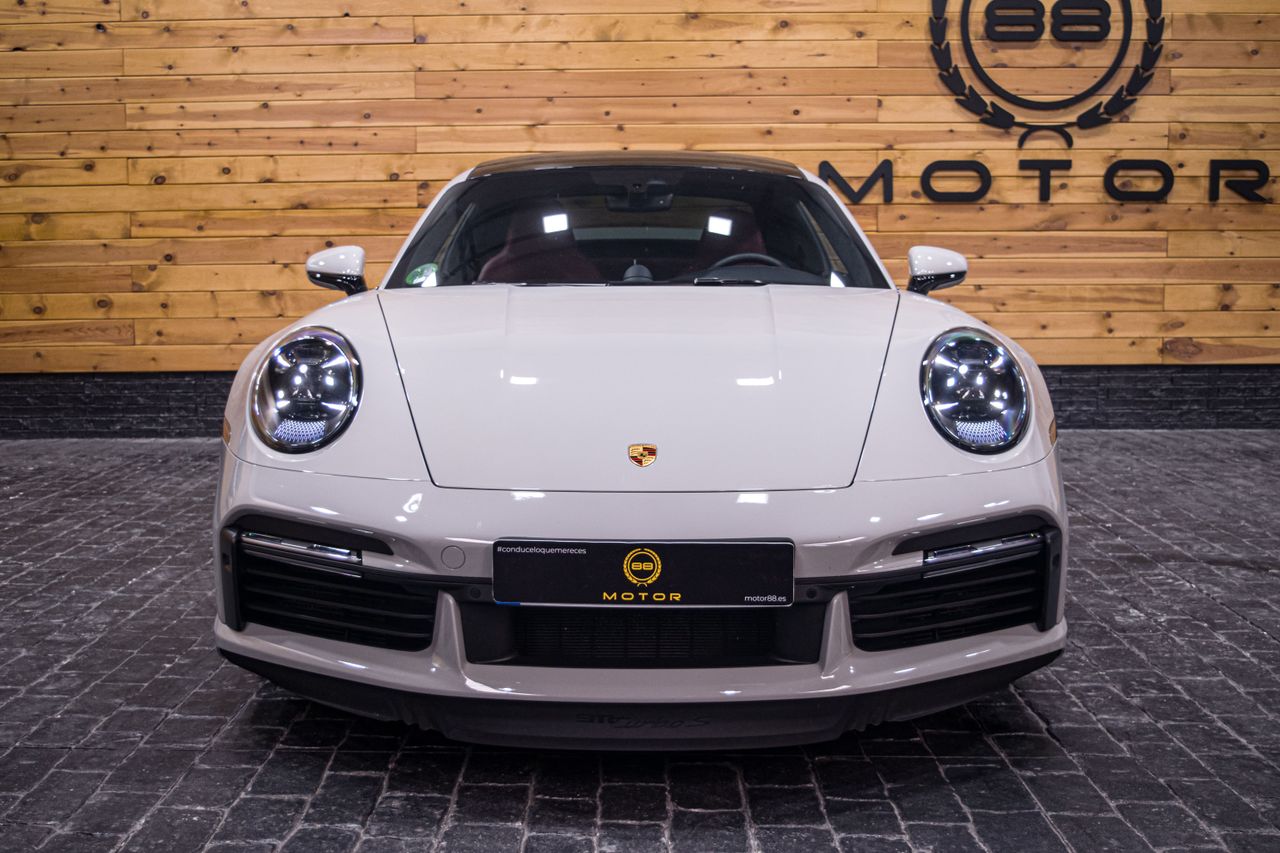 porsche 911 2021 / foto grande (2)