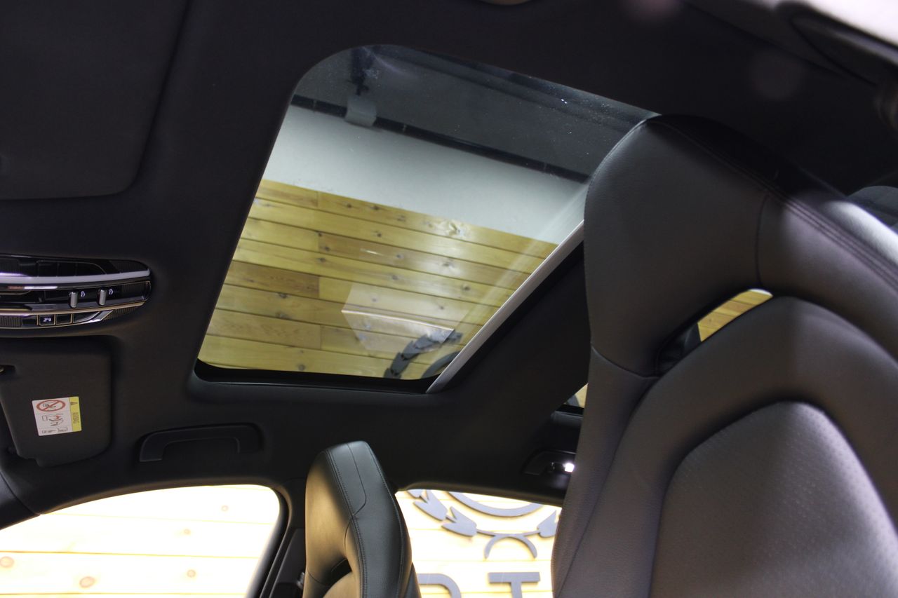 porsche panamera 2018 / foto grande (2)