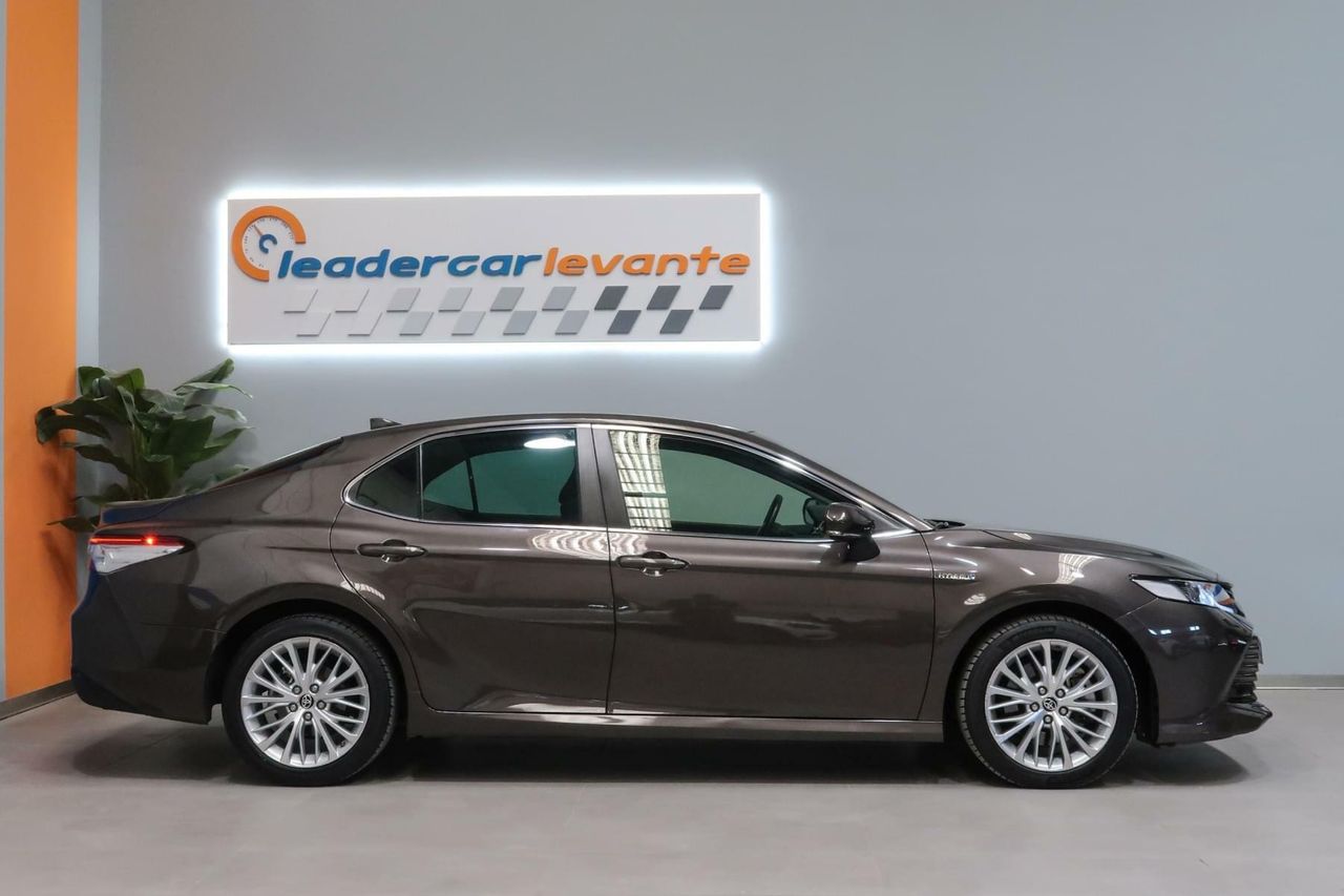 toyota camry 2021 / foto grande (3)