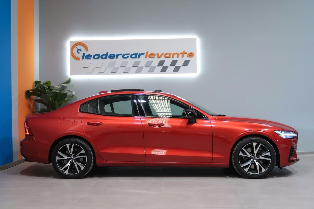 volvo s60 2021 / foto grande (3)