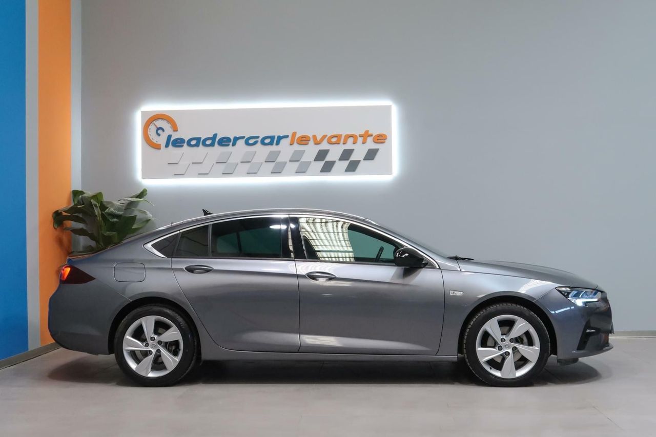 opel insignia  2022 / foto grande (3)