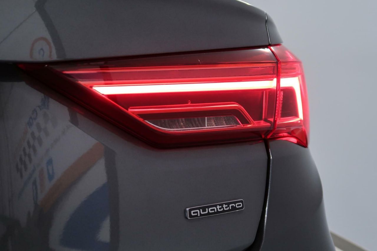 Audi Q3 Sportback Black line 35 TDI quattro S tronic 150CV - foto 15