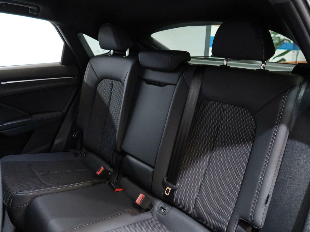 Audi Q3 Sportback Black line 35 TDI quattro S tronic 150CV - foto 21