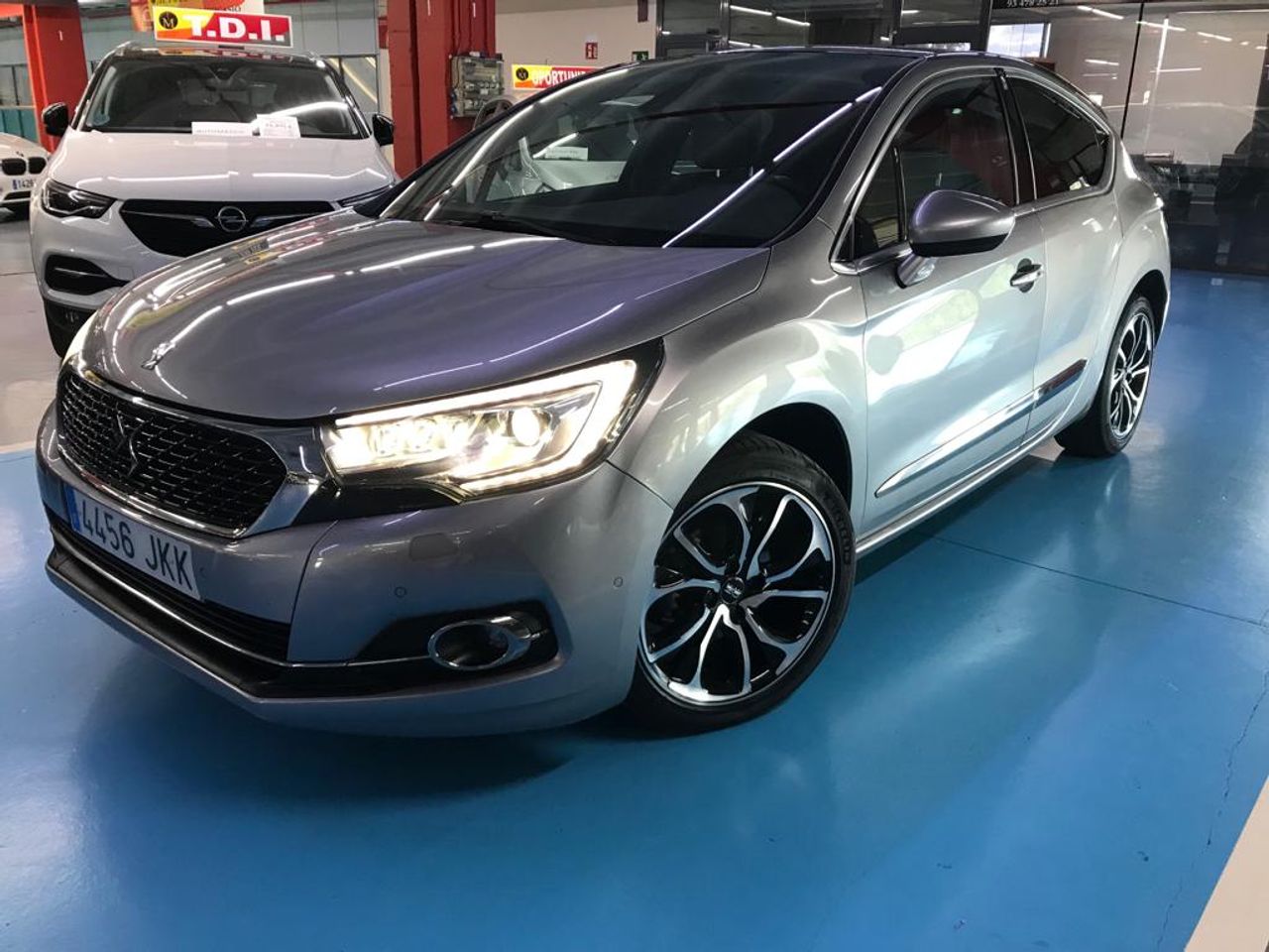 foto de ds automobiles ds en Barcelona de segunda mano