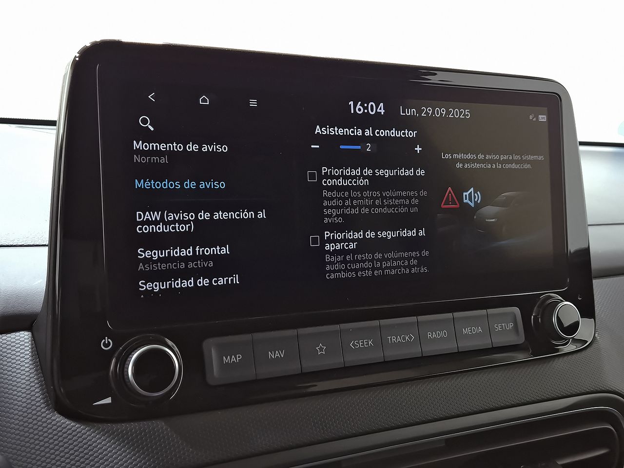 Hyundai Kona 1.6 GDI HEV Tecno 2C DCT - foto 26