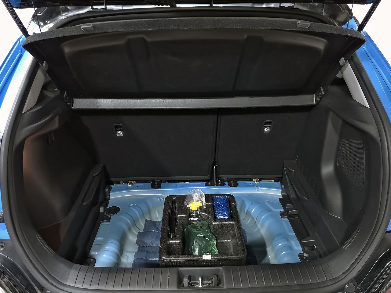 Hyundai Kona 1.6 GDI HEV Tecno 2C DCT - foto 43