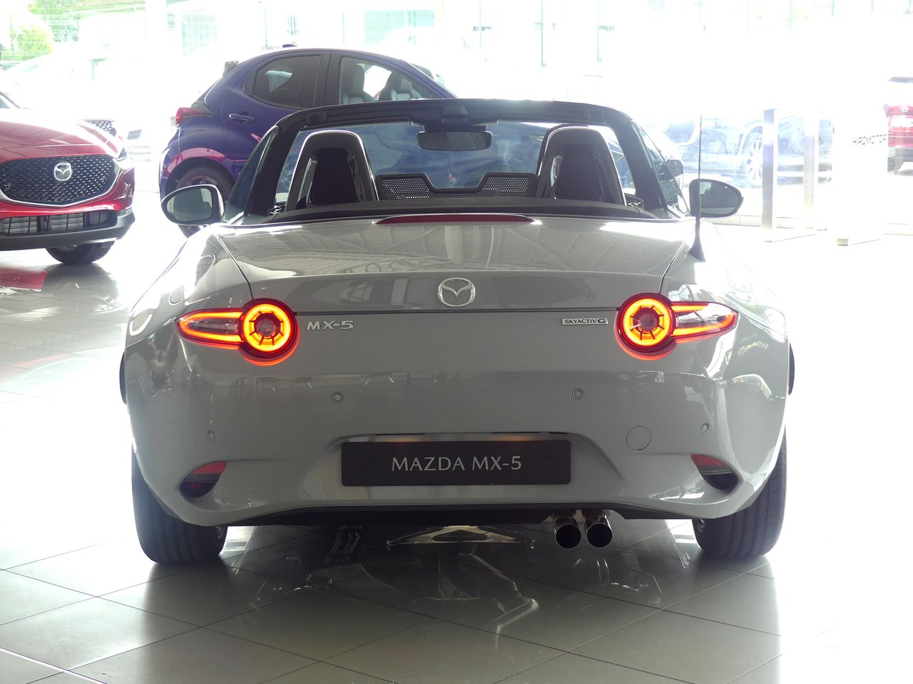 mazda mx-5 2025 / foto grande (3)