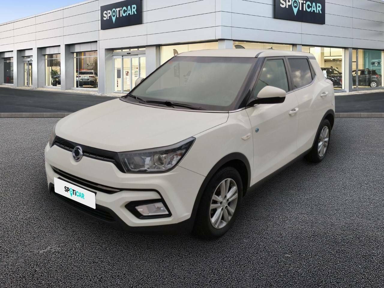 Ssangyong tivoli con ordenador de a bordo  de segunda mano - ssangyong tivoli 2018 /