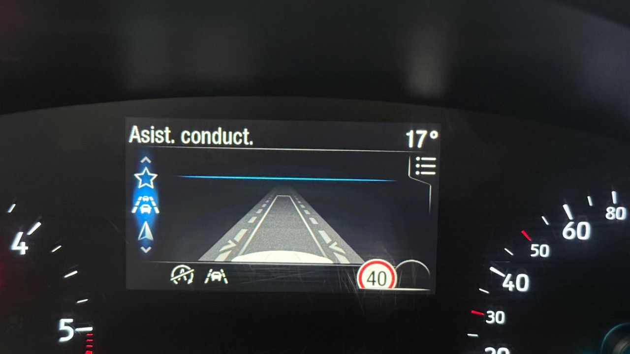 Ford Focus 1.5 Ecoblue Trend Auto - foto 9