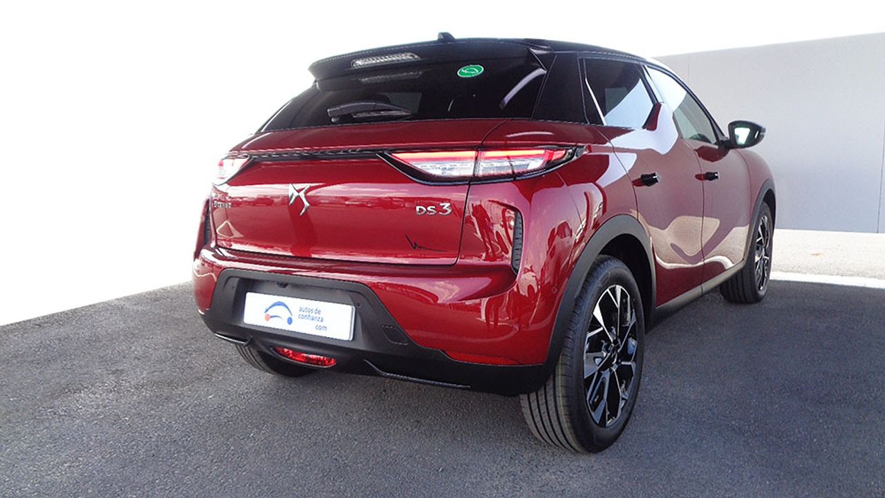 ds automobiles ds 3 2023 / foto grande (2)