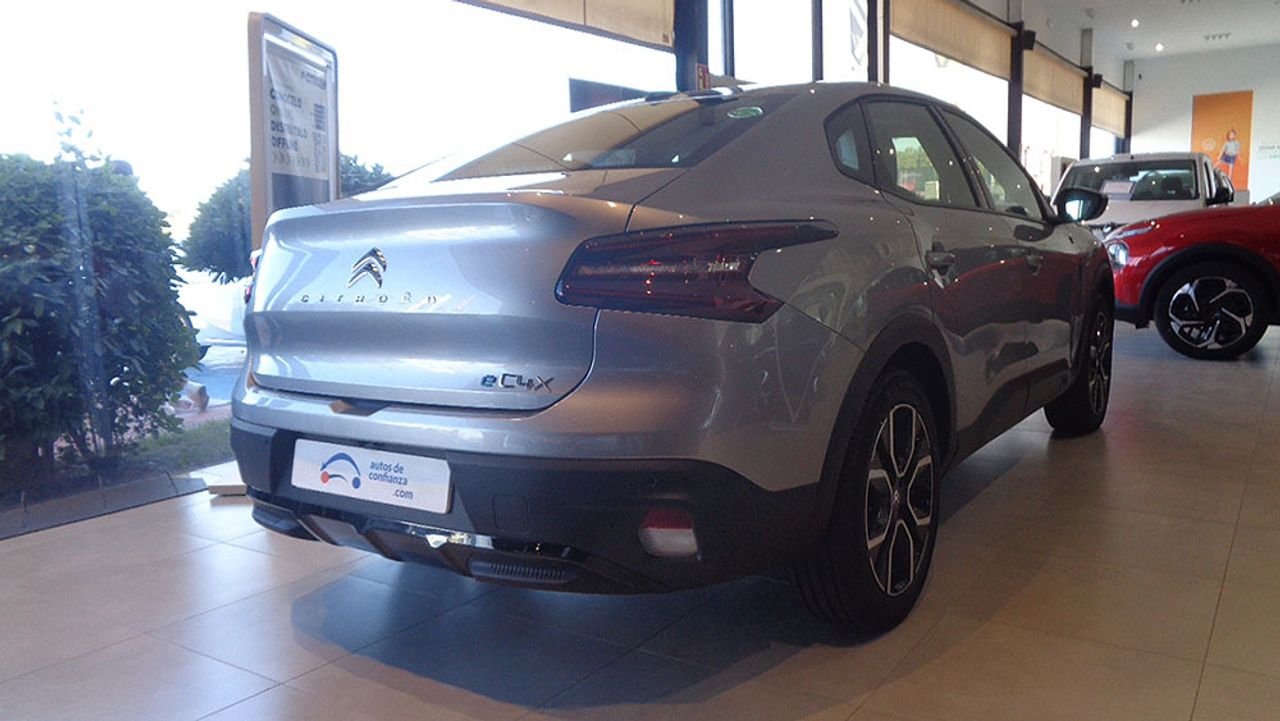 citroën c4 x 2024 / foto grande (3)
