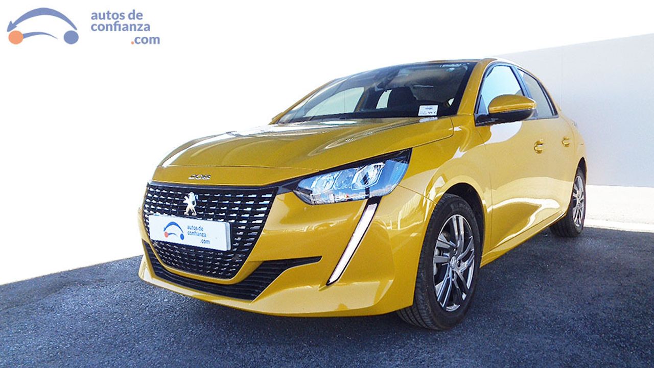Renault clio 2023 5 puertas  de segunda mano - peugeot 208 2021 /