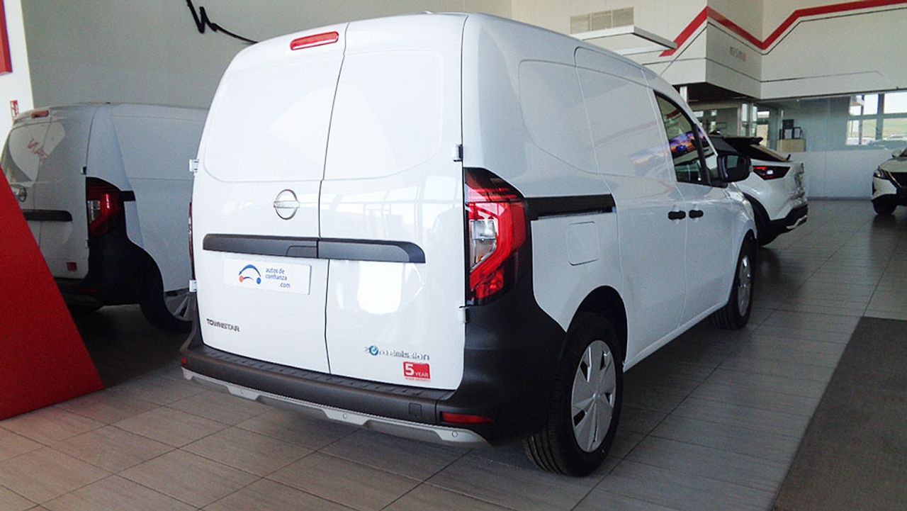 nissan townstar 2024 / foto grande (2)