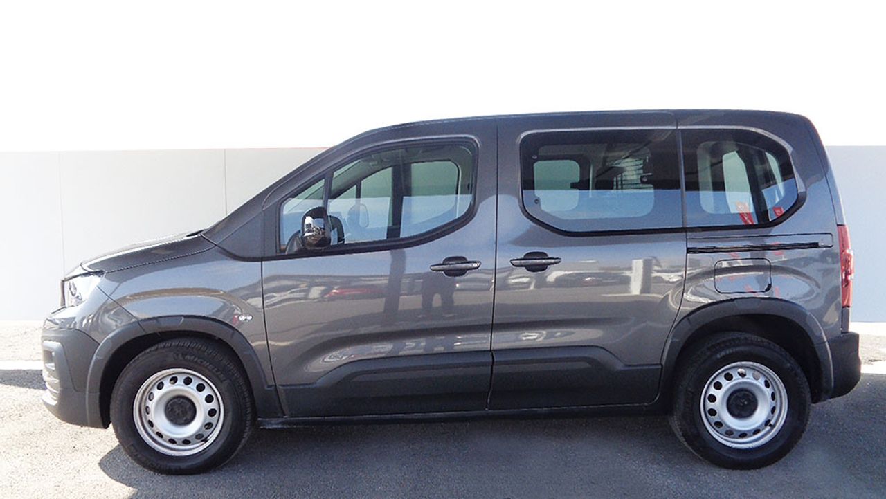 peugeot rifter 2024 / foto grande (3)