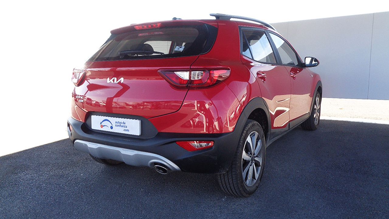 kia stonic 2024 / foto grande (2)
