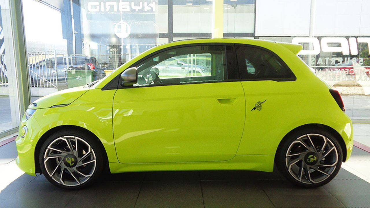 abarth 500 2025 / foto grande (3)