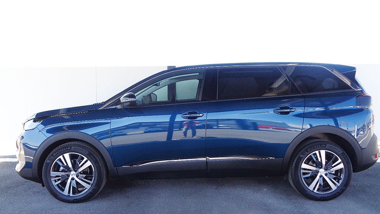 peugeot 5008 2024 / foto grande (3)