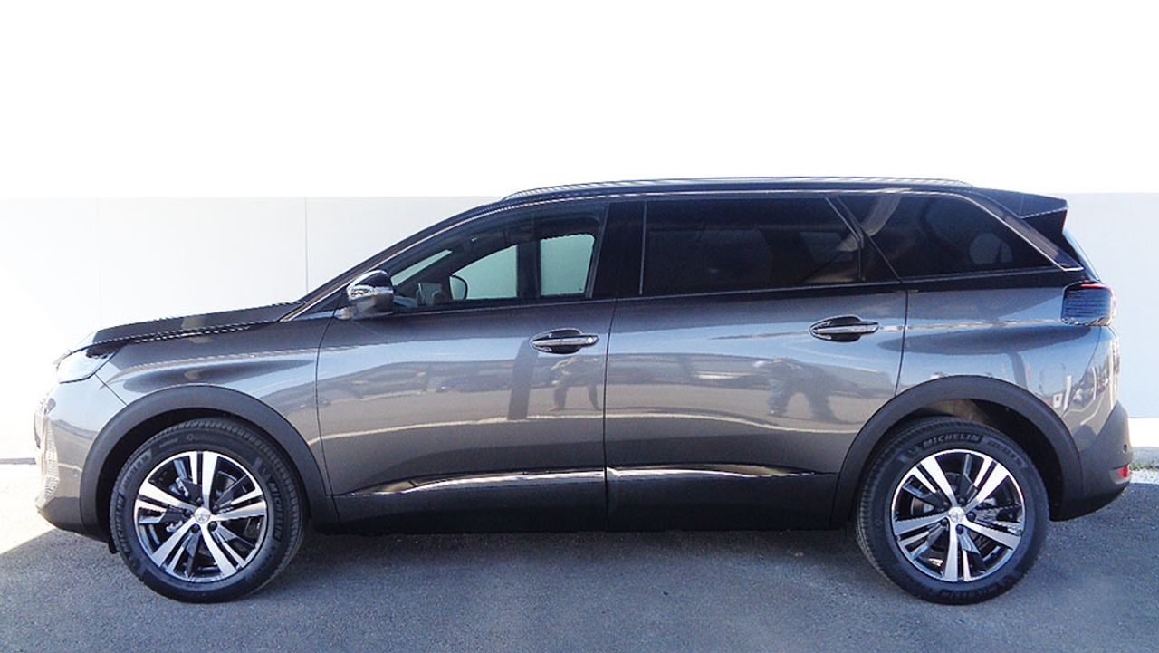 peugeot 5008 2024 / foto grande (3)