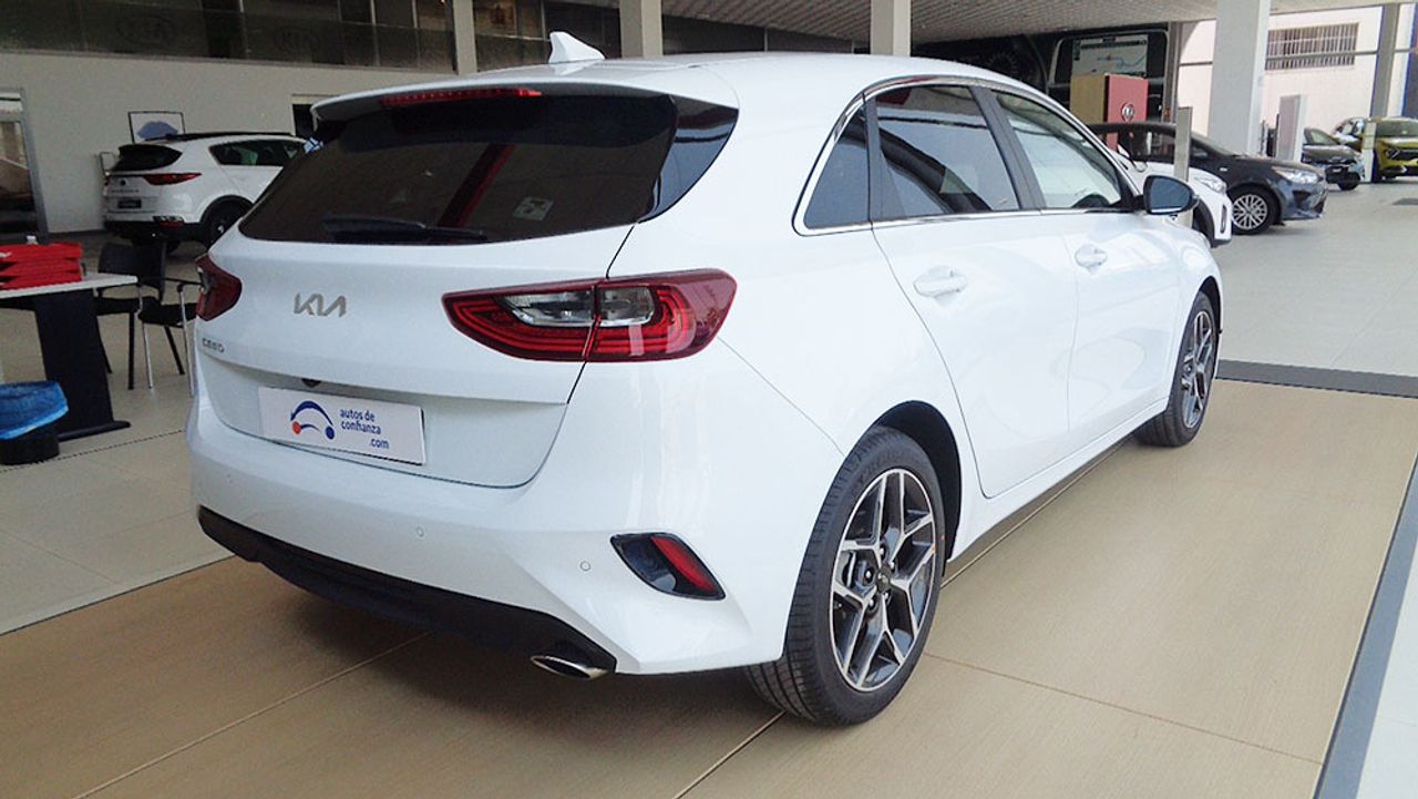 kia ceed 2023 / foto grande (2)