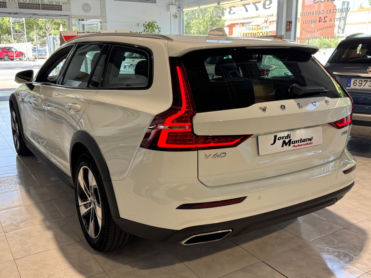 volvo v60 2022 / foto grande (3)