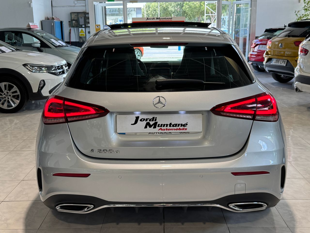 mercedes clase a 2023 / foto grande (3)