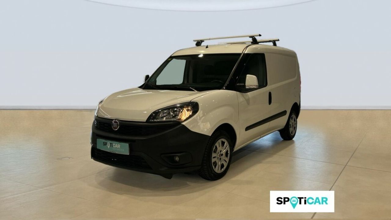 Sillas plastico  de segunda mano - fiat doblò 2020 /