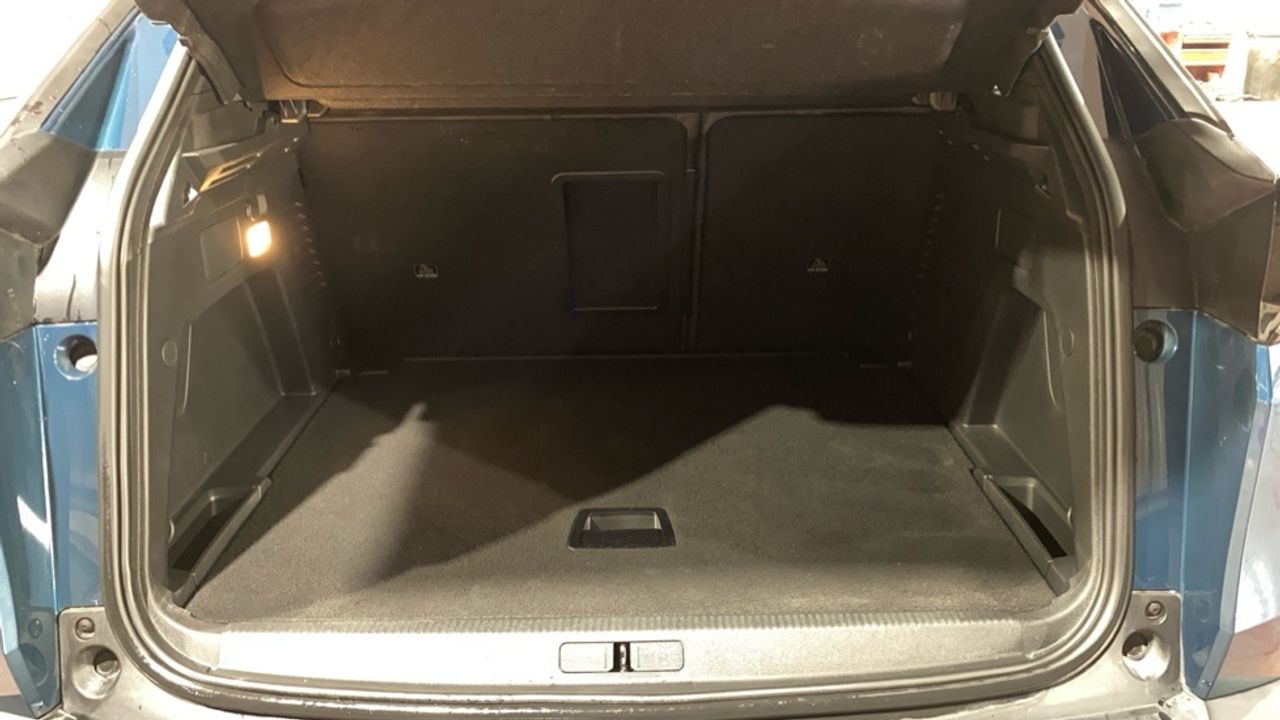 Peugeot 3008 PureTech 130 S&S Allure Pack 96 kW (130 CV) - foto 6