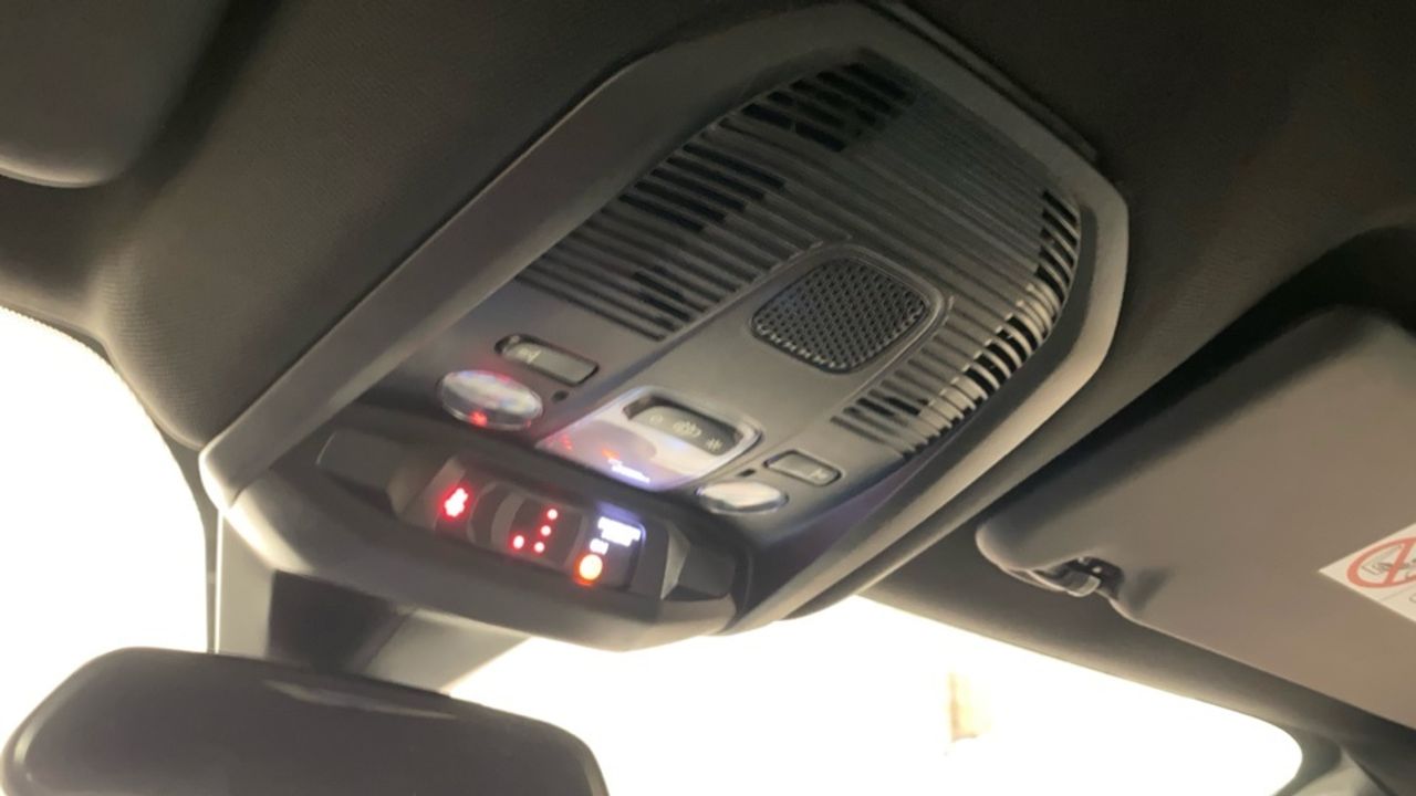 Peugeot 3008 PureTech 130 S&S Allure Pack 96 kW (130 CV) - foto 18