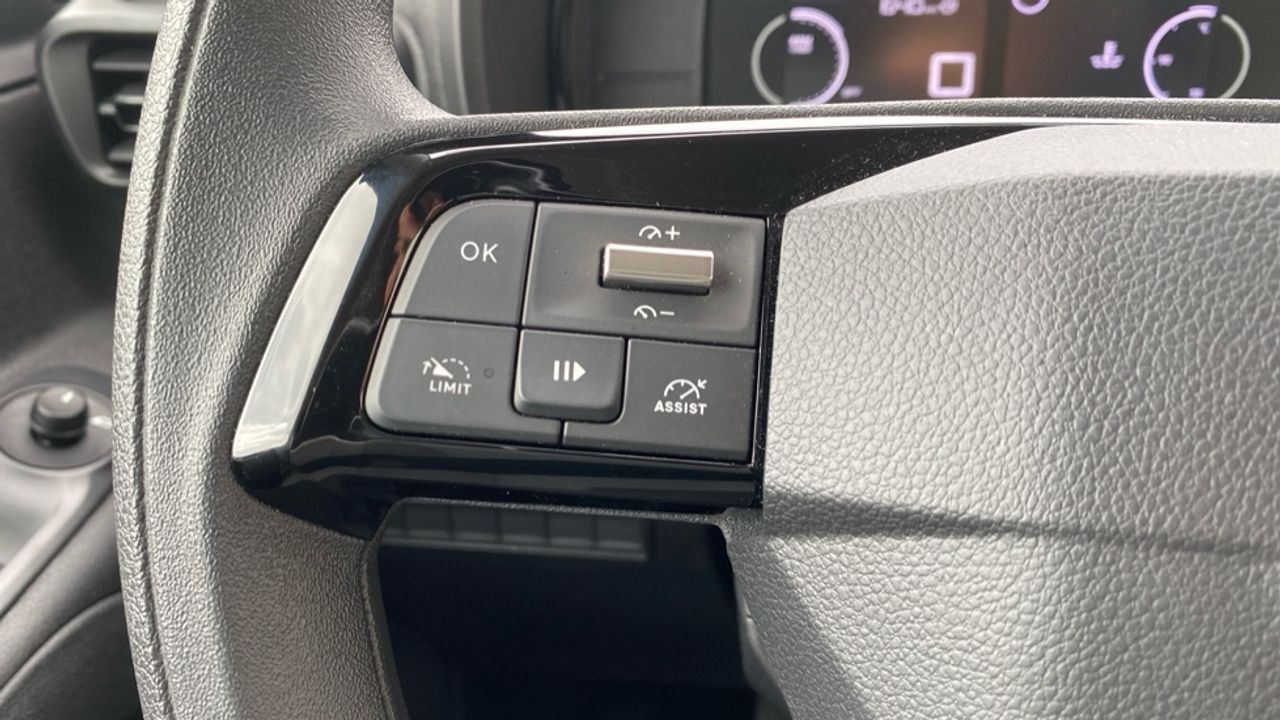 Citroën Berlingo BlueHDi 100 S&S Plus Talla M 75 kW (102 CV) - foto 20