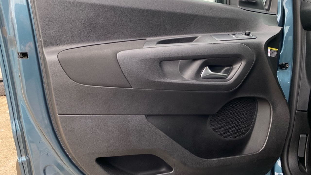 Citroën Berlingo BlueHDi 100 S&S Plus Talla M 75 kW (102 CV) - foto 19