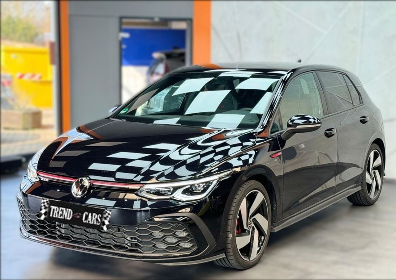 Foto volkswagen golf 2023 /