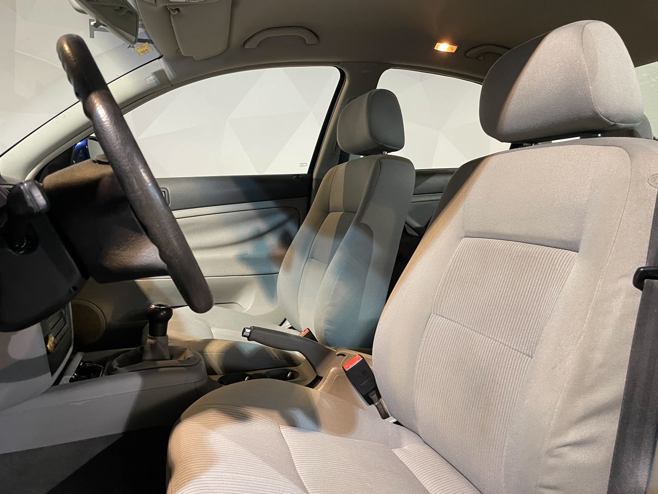 Volkswagen Passat 1.9 TDI 100 - foto 11