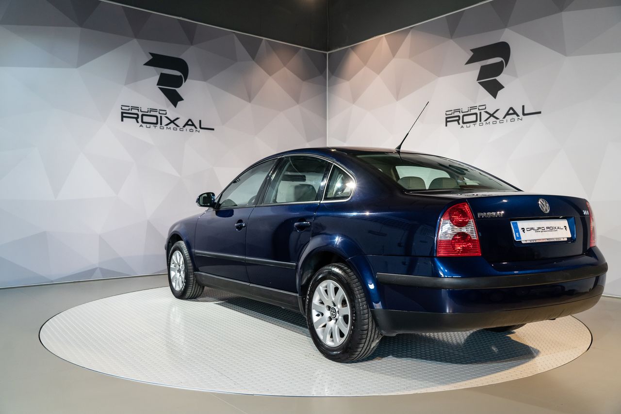 Volkswagen Passat 1.9 TDI 100 - foto 3