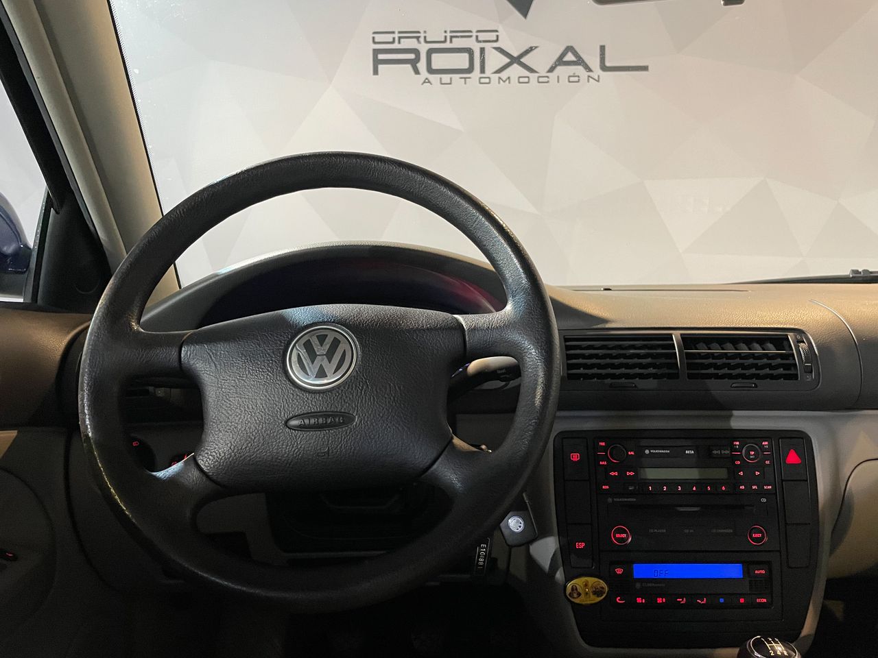 Volkswagen Passat 1.9 TDI 100 - foto 15