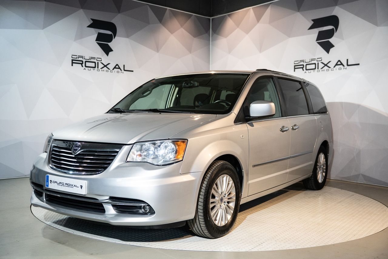 Lancia Voyager 2.8 CRD 163 CV Gold
