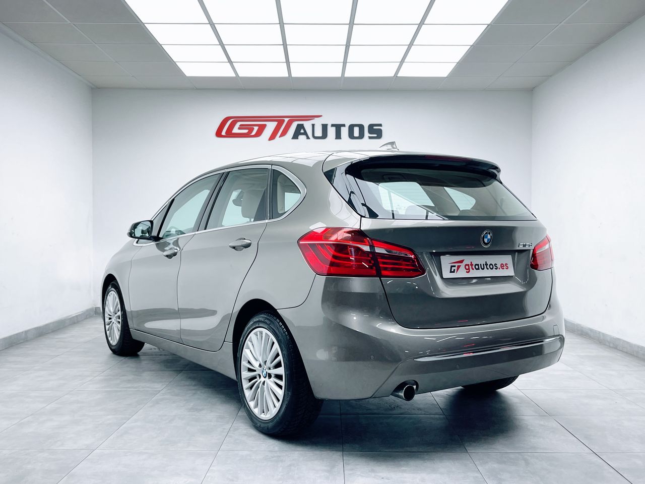bmw serie 2 active tourer 2015 /